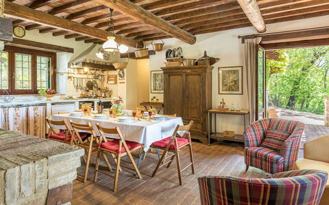 La Cerqua 8: Furniture, Interior Design, Wood, Table, Chair, Kitchen & Dining Room Table, Ceiling, Dining Room, Home, Lighting
