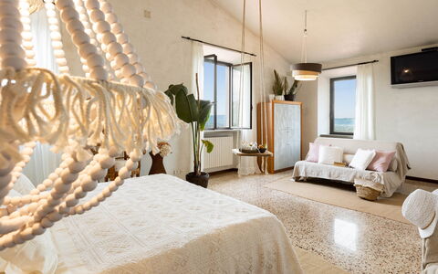 Villa Desiderio 9: Bedroom, Interior Design, Bed, Furniture, Textile, Bedding, Lighting, Bed Sheet, Linens, Flooring