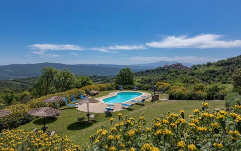 Podere San Ansano 14+2: Meadow, Outdoor Furniture, Swimming Pool