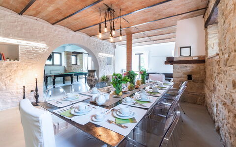 Villa Casanostra 12: Furniture, Interior Design, Wall, Ceiling, Table, Chair, Flooring, Dining Room, Kitchen & Dining Room Table, Lighting