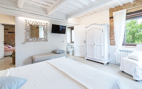Villa Casanostra 12: Furniture, Bedroom, Bed, Home, Bedding, Interior Design, Bed Sheet, Apartment, Linens, Bed Frame