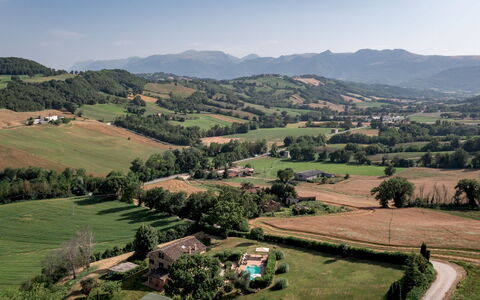 Villa Casanostra 12: Mountainous Landforms, Hill, Natural Landscape, Highland, Mountain, Plain, Landscape, Grassland, Rural Area, Field