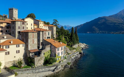 Villa Rivetta 6+2: Building, House, Home, Coastal And Oceanic Landforms, Coast, Human Settlement, Lake, Channel, Village, Mountain Village