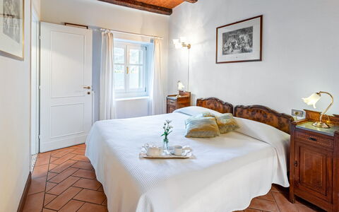 Villa Rivetta 6+2: Wall, Furniture, Flooring, Interior Design, Floor, Bedroom, Ceiling, Bed, Room, Bed Sheet
