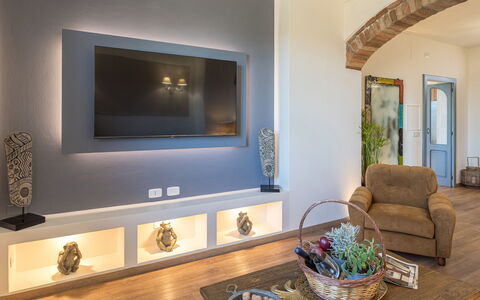 Casale Bella Vita 8+4: Wall, Furniture, Interior Design, Wood, Flooring, Television, Living Room, Home, Floor, Television Set
