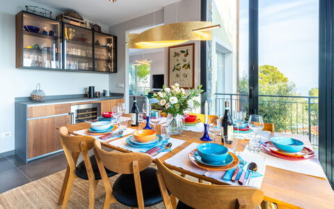 Villa nel Blu 8: Furniture, Interior Design, Table, Kitchen & Dining Room Table, Chair, Dining Room, Room, Apartment, Restaurant, Houseplant