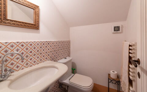 La Casa nei Vigneti 10: Bathroom, Wall, Flooring, Floor, Plumbing Fixture, Interior Design, Bathroom Sink, Plumbing, Sink, Toilet