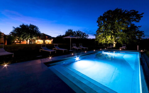 La Casa nei Vigneti 10: Swimming Pool, Blue, Water, Resort, Reflection, Water Feature, Landscape Lighting, Composite Material, Dusk, Eco Hotel