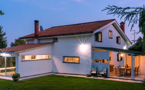 Villa Bubi 8+1: Building, Home, House, Roof, Residential Area, Architecture, Facade, Cottage, Composite Material, Door