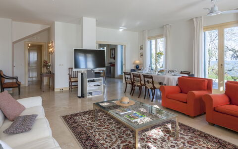 Villa Lucente 6+2: Furniture, Interior Design, Flooring, Floor, Couch, Ceiling, Room, Wood, Living Room, Table