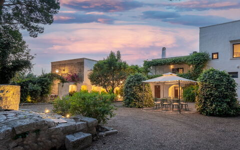 Masseria Tarsia Incuria 8+4: Shrub, Architecture, Home, Land Lot, Estate, Garden, Landscaping, Hacienda, Yard