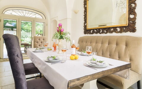 Villa la Dolce Vita 6: Furniture, Interior Design, Table, Chair, Dining Room, Kitchen & Dining Room Table, Tableware, Room, Lighting, Flooring