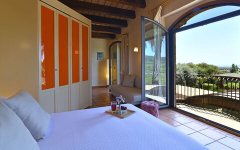 Villa Biddizza 10: Wood Stain, Bed, Bedroom, Resort, Bed Frame, Chair, Hotel, Villa, Bedding, Eco Hotel