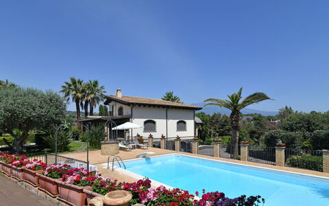 Villa Biddizza 10: Resort, Swimming Pool, Hacienda, Estate, Eco Hotel, Villa, Hotel, Shade, Balcony