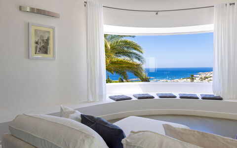 Villa Calypso 8: Interior Design, Furniture, Resort, Floor, Apartment, Ceiling, Living Room, Hotel, Couch