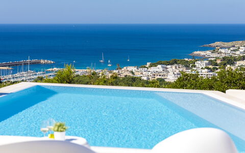 Villa Calypso 8: Resort, Sea, Swimming Pool, Apartment, Ocean, Eco Hotel, Coast, Hotel, Villa, Chair