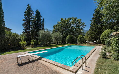 Casale le Querce di Cetona 8: Swimming Pool, Blue, Resort, Shade, Leisure, Water Feature, Eco Hotel, Thermae, Garden, Estate