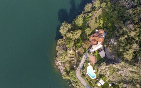 Villa Eden 8: Water, Body Of Water, Bank, Lake, Coastal And Oceanic Landforms, Coast, Reservoir, Shore, Loch, Sound