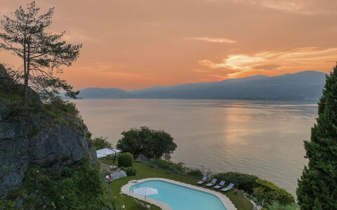 Villa Eden 8: Blue, Body Of Water, Natural Landscape, Hill, Coastal And Oceanic Landforms, Coast, Lake, Sea, Headland, Mountain Range