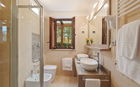 Tenuta Esdra 20: Flooring, Wall, Interior Design, Plumbing Fixture, Floor, Bathroom, Bathroom Sink, Sink, Home, Tap