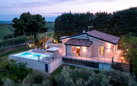 Dimora Campo delle Mura 4+2: Swimming Pool, Resort, Estate, Villa, Farmhouse, Yard, Hacienda, Eco Hotel, Thermae, Balcony
