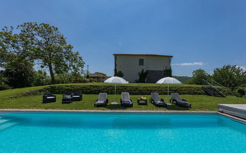 Villa a Casa di Giovanni 12: Blue, Swimming Pool, Estate, Outdoor Furniture, Lawn, Garden, Landscaping, Yard, Villa, Hacienda