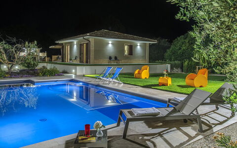 Villino le Moie 4+2: Swimming Pool, Resort, Estate, Garden, Home, Backyard, Eco Hotel, Composite Material, Landscaping, Outdoor Furniture