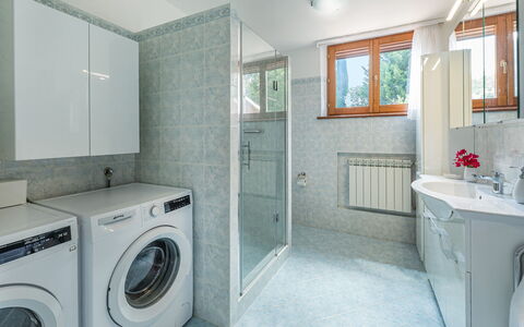 Villa Pianello 10: Flooring, Interior Design, Floor, Plumbing Fixture, Ceiling, Bathroom Cabinet, Tap, Room, Bathroom, Tile
