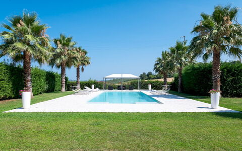 Villa Bianca 10: Swimming Pool, Resort, Shade, Leisure, Landscaping, Garden, Eco Hotel, Lawn