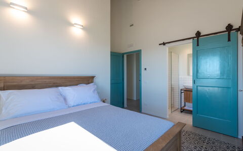 La Buona Maniera 10: Furniture, Wood, Floor, Flooring, Interior Design, Ceiling, Lighting, Bedroom, Room, Bed