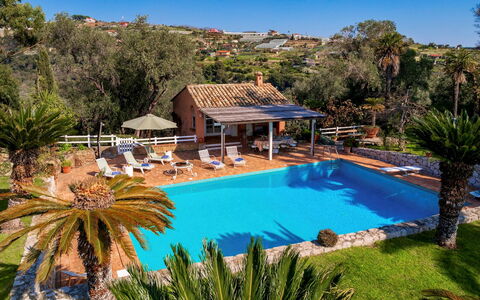 Villa la Cicaliera 10: Blue, Swimming Pool, Resort, Eco Hotel, Outdoor Furniture, Leisure, Hacienda, Sunlounger, Hotel
