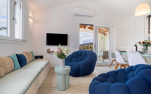 Casa Moros 6: Furniture, Interior Design, Couch, Home, Living Room, Textile, Flooring, Table, Room, Floor