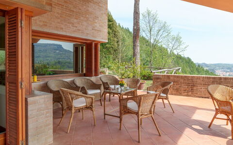Villa Lia 10: Wood, Wood Stain, Ceiling, Hardwood, Eco Hotel, Chair, Shade, Balcony, Brick, Resort