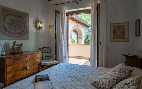 Dolce Collina 10: Furniture, Interior Design, Bedroom, Home, Flooring, Floor, Lighting, Bed, Room, Bed Sheet