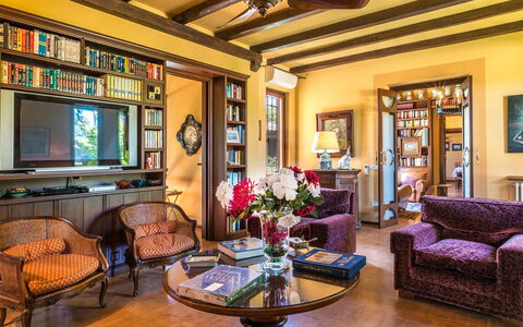 Montepietraia e San Martino 18: Furniture, Interior Design, Wood, Flooring, Ceiling, Couch, Living Room, Lighting, Home, Floor
