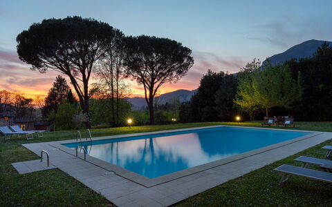 Villa delle Silerchie 10: Swimming Pool, Resort, Thermae, Leisure, Eco Hotel, Mountain Range, Lawn, Outdoor Furniture, Shade, Landscaping