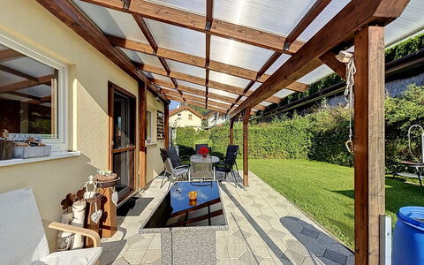 Ferienhaus Siegele: Wood, Shade, Beam, Flowerpot, Awning, Wood Stain, Outdoor Structure, Garden, Patio, Daylighting