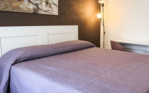 Genzianella Alpine Apartment: Estate, Landscaping, Villa, Hedge, Balcony