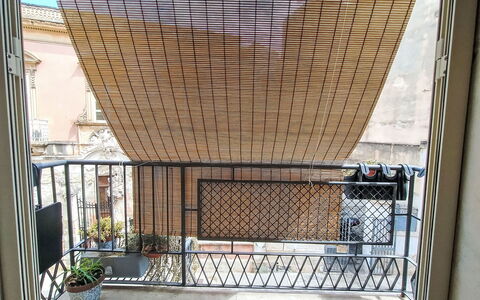 La Casa di Mary: Estate, Landscaping, Villa, Hedge, Balcony
