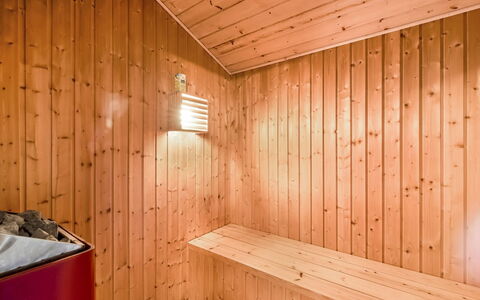 Liina - 3Km from the Sea: Wood, Flooring, Floor, Interior Design, Sauna, Ceiling, Wood Stain, Room, Hardwood, Natural Material