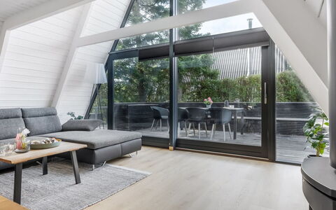 Elida - 18Km to the Fjord: Wood, Wood Flooring, Flooring, Hardwood, Ceiling, Glass, Chair, Living Room, Laminate Flooring, Plank