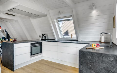 Elida - 18Km to the Fjord: Flooring, Wood, Kitchen, Floor, Countertop, Ceiling, Interior Design, Home, Cabinetry, Major Appliance