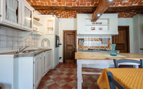 Jeeco: Interior Design, Kitchen, Furniture, Flooring, Countertop, Ceiling, Wood, Floor, Kitchen Appliance, Cabinetry