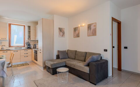 Casa Burli: Furniture, Interior Design, Flooring, Floor, Wood, Room, Couch, Ceiling, Living Room, Table