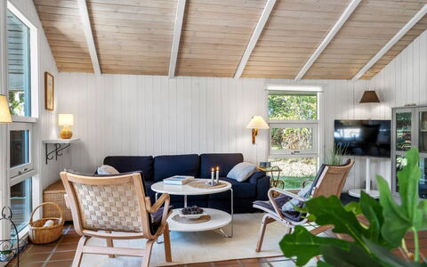 Florida - from the Sea: Furniture, Interior Design, Wood, Flooring, Ceiling, Chair, Floor, Lighting, Living Room, Table