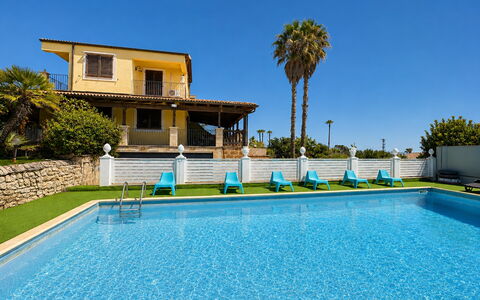 Villa Patrizia: Blue, Swimming Pool, Resort, Eco Hotel, Estate, Shade, Hacienda, Leisure, Villa