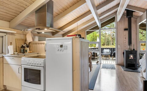 Pia - 685M from the Sea: Wood, Kitchen, Ceiling, Flooring, Interior Design, Home, Floor, Furniture, Room, Major Appliance