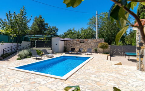 Villa Dominique: Resort, Swimming Pool, Flagstone, Outdoor Furniture, Shade, Eco Hotel, Chair, Villa, Umbrella, Hotel