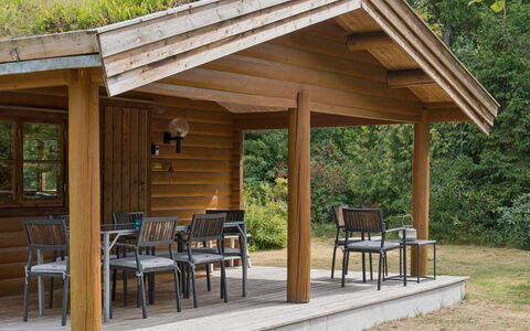 Greta - 1.7Km from the Sea: Wood, Porch, Garden Buildings, Cottage, Hardwood, Outdoor Structure, Wood Stain, Shade, Shed, Deck