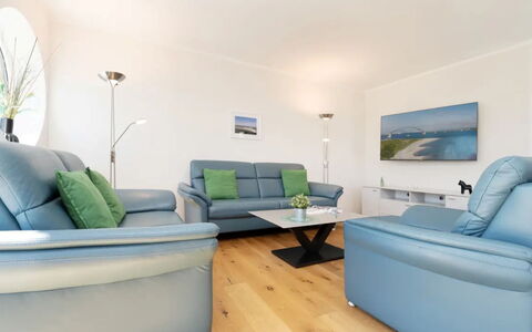 Reiterhof Rickert Glücksklee: Furniture, Interior Design, Couch, Flooring, Floor, Living Room, Room, Table, Ceiling, Lighting